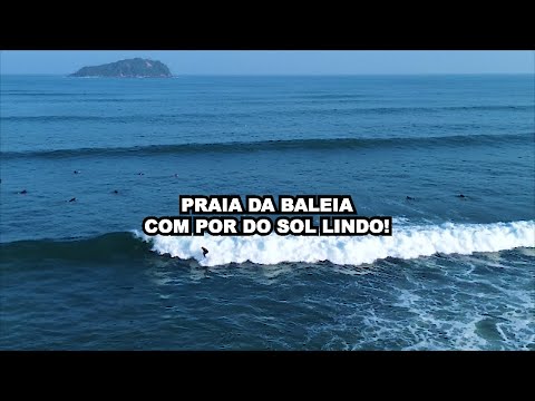 Contemplando a Beleza: Um Pôr do Sol Deslumbrante na Praia da Baleia