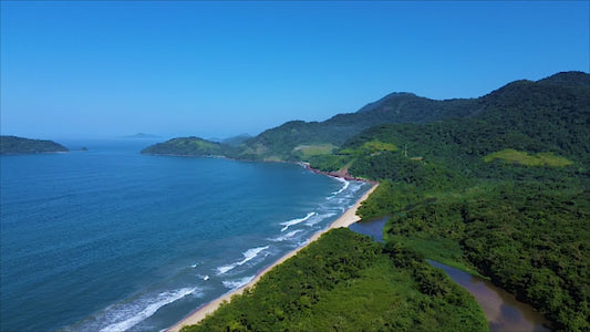 Aventura em Ubatuba e Paraty: Travessia do Rio Purubá e Diversão em Trindade