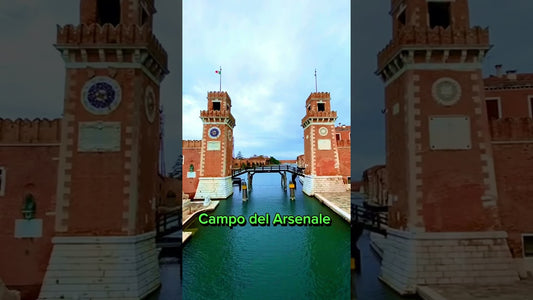 #Veneza na #Itália: descubra a beleza dos barquinhos #gôndolas e a praça de #MarcoPolo